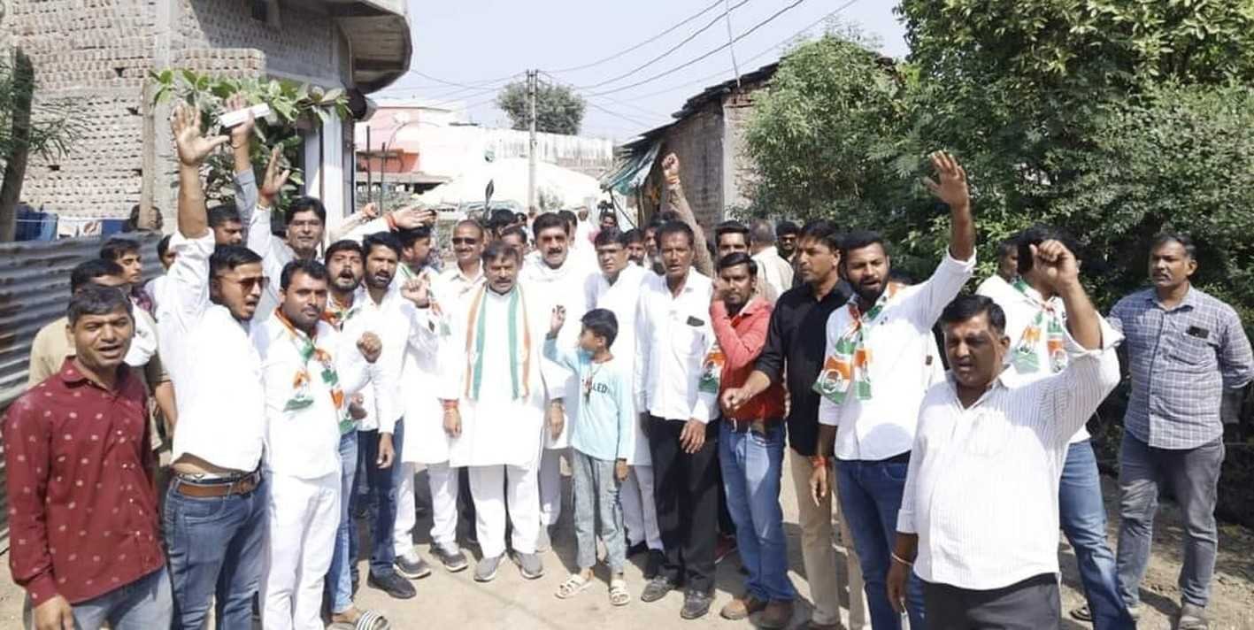 कांग्रेस प्रत्याशी ने हंडिया ब्लॉक में किया जनसंपर्क
