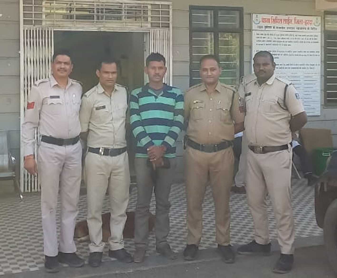तीन साल से फरार वारंटी गिरफ्तार