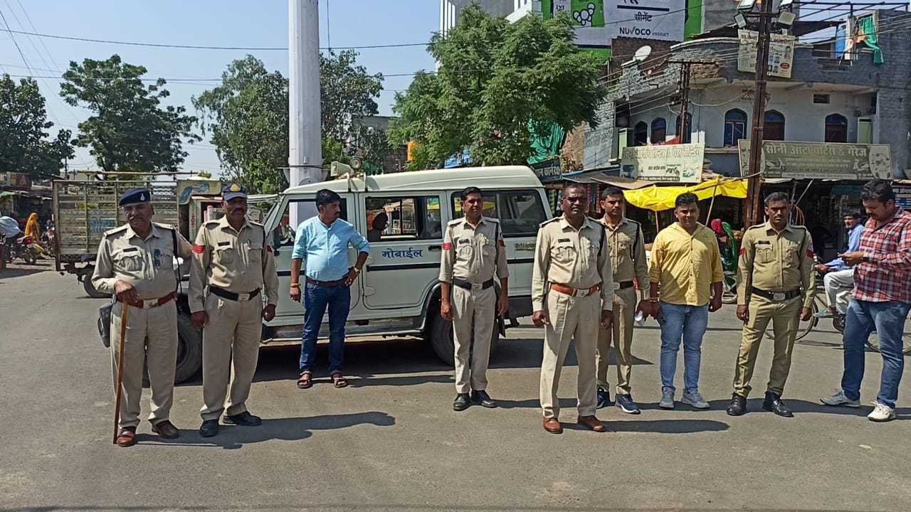 कालापीपल में पदनाम और हूटर लगे 12 वाहनों पर कार्रवाई…..