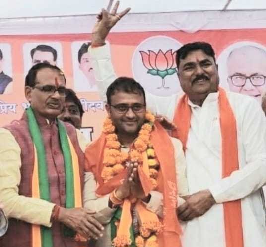 कांग्रेस से पटेल,भाजपा से फिर बिरला उतरे मैदान में   