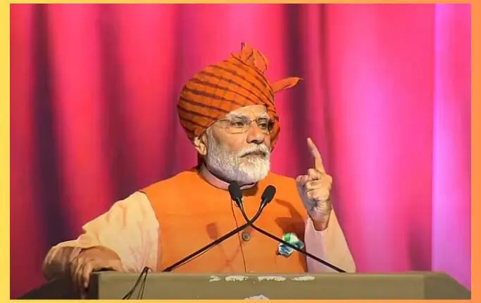 रावण दहन पर पीएम मोदी ने दिया भारतवासियों को संदेश, कही मां भारती को बांटने वालों के दहन की बात