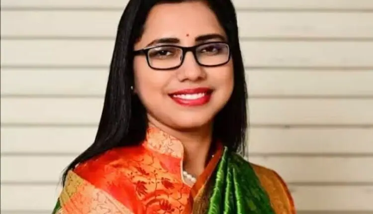 निशा बांगरे ने अपने इस्तीफे को लेकर सरकार से शाम तक मांगा जवाब सामान्य प्रशासन विभाग को लिखा पत्र
