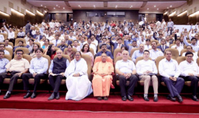 मुख्यमंत्री योगी आदित्यनाथ ने लखनऊ में उत्तर प्रदेश लोकसेवा आयोग द्वारा चयनित 219 प्रधानाचार्यों को नियुक्ति पत्र सौंपे