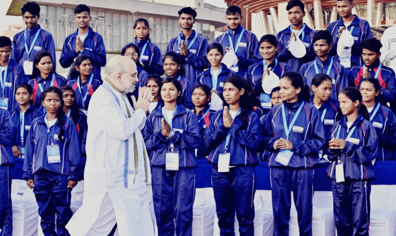 देश से वामपंथी उग्रवाद के विचार को ख़त्म करने में महत्वपूर्ण भूमिका निभाएँ आदिवासी युवा – केन्द्रीय गृहमंत्री अमित शाह