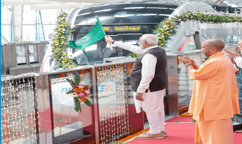 प्रधानमंत्री नरेन्द्र मोदी ने उत्तर प्रदेश के साहिबाबाद से देश की पहली क्षेत्रीय रेल-रेपिडेक्स को रवाना किया