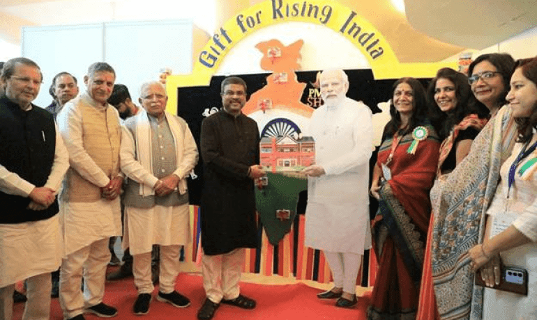 केंद्रीय शिक्षा मंत्री धर्मेंद्र प्रधान और मुख्यमंत्री मनोहर लाल खट्टर ने हरियाणा में किये 124 पीएम-स्कूलों का लोकार्पण