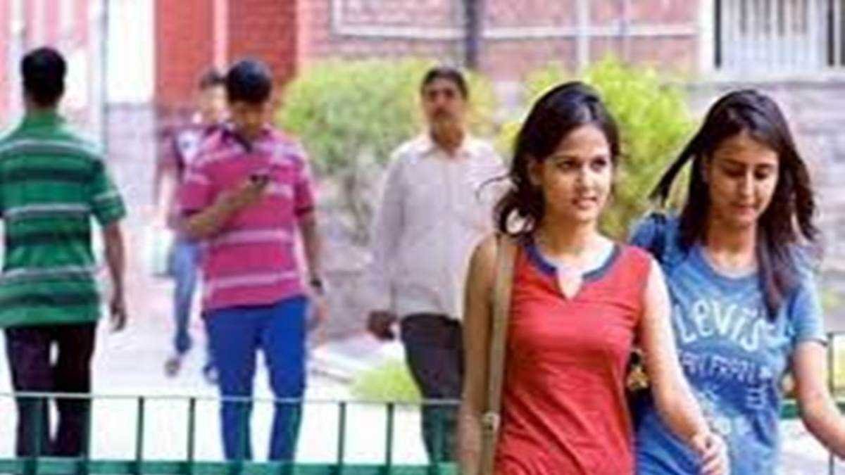 बीएड के नतीजे में उलझा विवि, सात हजार विद्यार्थी परेशान