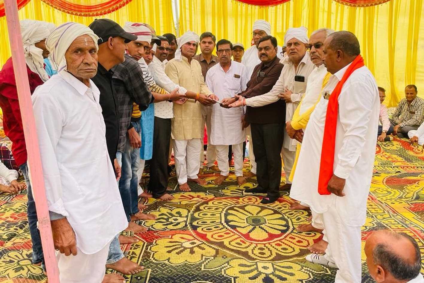पिता की स्मृति में दान दी १ लाख रुपए की राशि