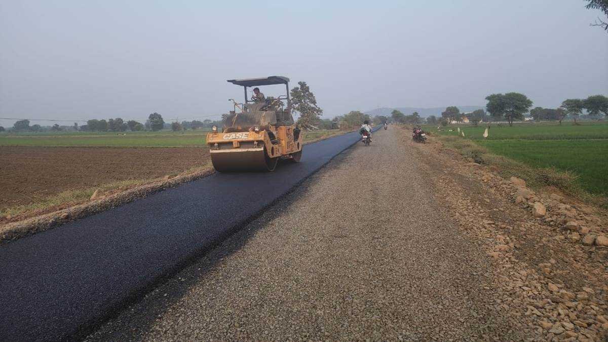 बुधनी रेल लाइन से क्रास हो रहा बरोठा-इंदौर रोड, अंडरपास की जरूरत