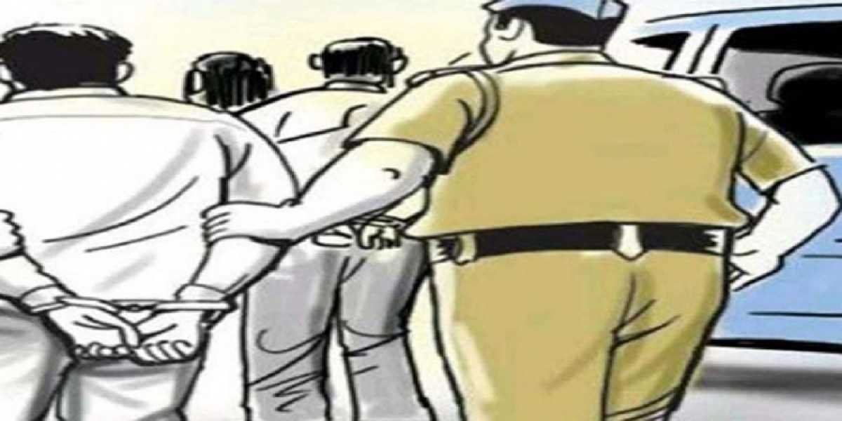 पुलिस को मिली बड़ी सफलता, लंबे समय से फरार 4 आरोपियों को किया गया गिरफ्तार