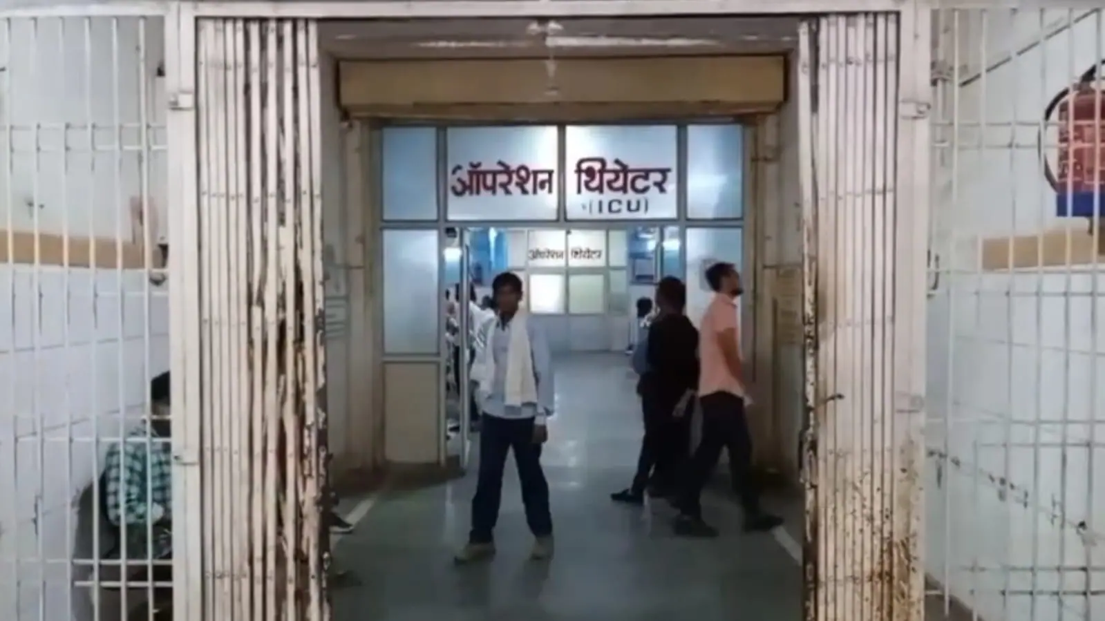 विवाहित प्रेमिका से मिलने घर पहुंचा प्रेमी गोली लगने से घायल, अस्पताल में भर्ती, मामला संदिग्ध