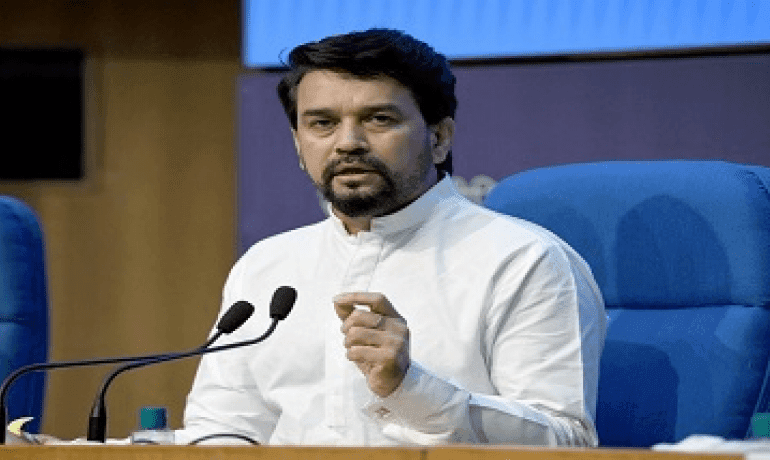 पायरेसी से हर साल फिल्म और मनोरंजन उद्योग को बीस हजार करोड़ रुपये से अधिक का नुकसान होता है