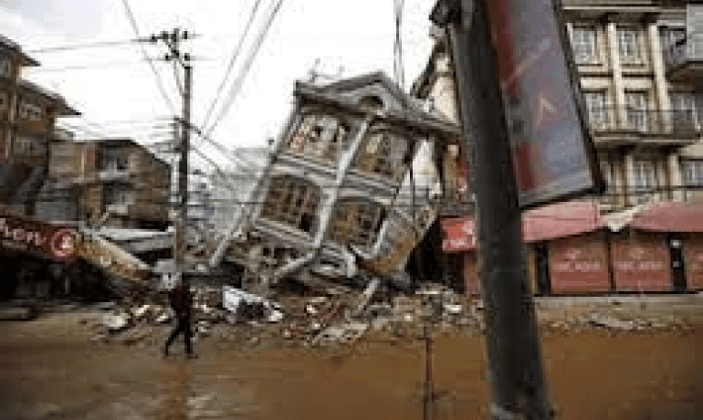 नेपाल में 6.4 तीव्रता के भूकंप के बाद कम से कम 128 लोगों की मृत्‍यु