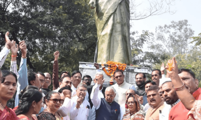 देश में एकता-अखण्डता बनी रहे, इसलिए इंदिरा गाँधी ने अपने प्राणों की आहूति दे दी : सुरेश पचौरी