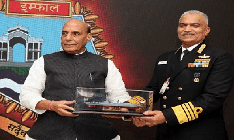 रक्षामंत्री राजनाथ सिंह ने गाइडेड मिसाइल डिस्ट्रॉयर के स्टील्थ विध्वंसक पोत का अनावरण किया