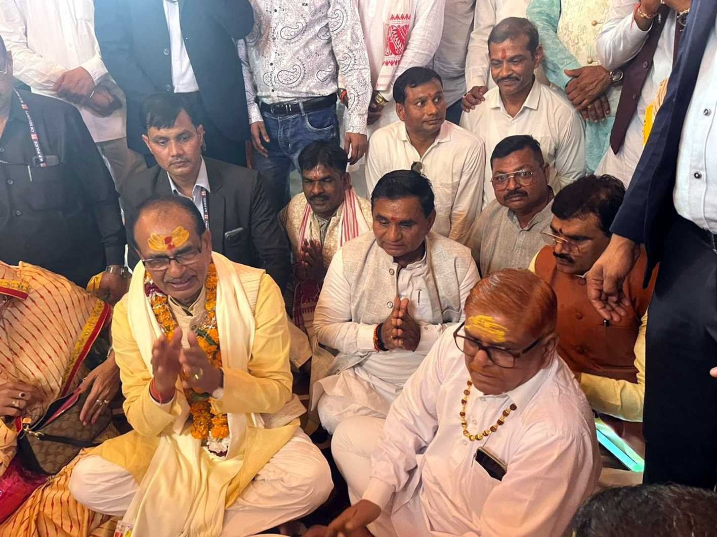 मुख्यमंत्री ने ओंकारेश्वर महादेव का किया पूजन अर्चन  