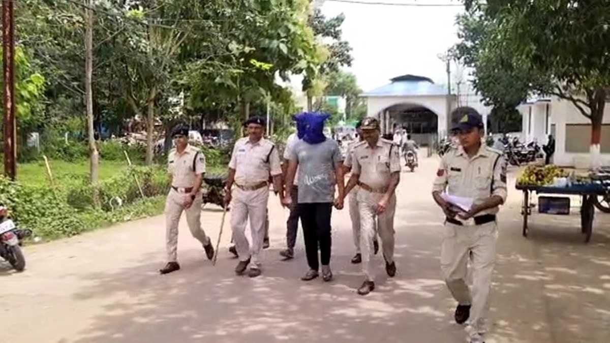 सोने के सिक्के कांड में गुजरात पुलिस की एंट्री, पूछताछ के लिए पहुंची