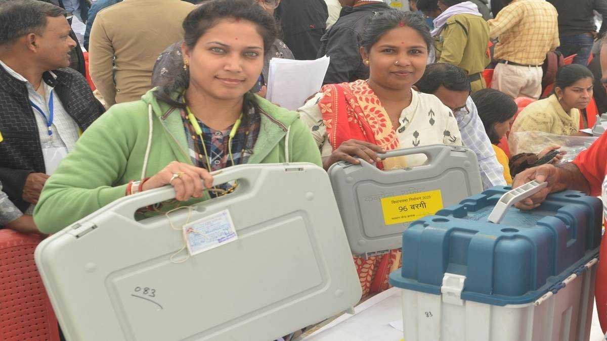 ईवीएम में बंद जबलपुर के प्रत्याशियों की किस्मत का फैसला