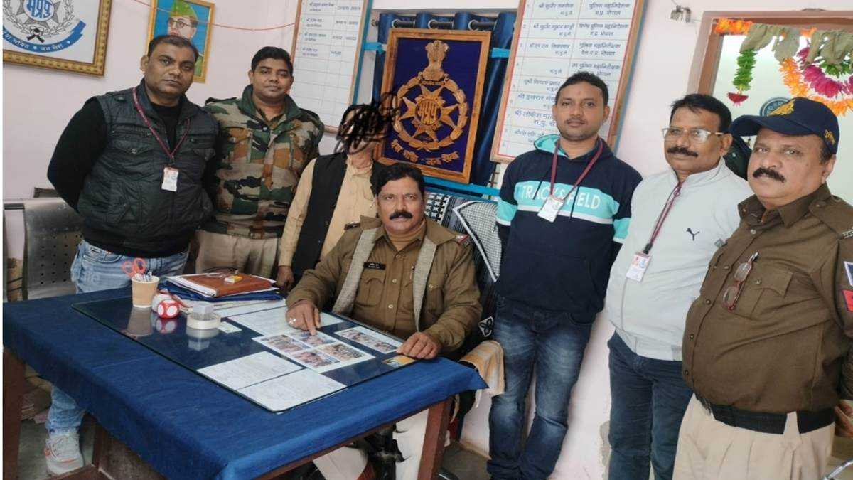 मदन महल स्टेशन पर जीआरपी ने पकड़ी 9 लाख का सोना
