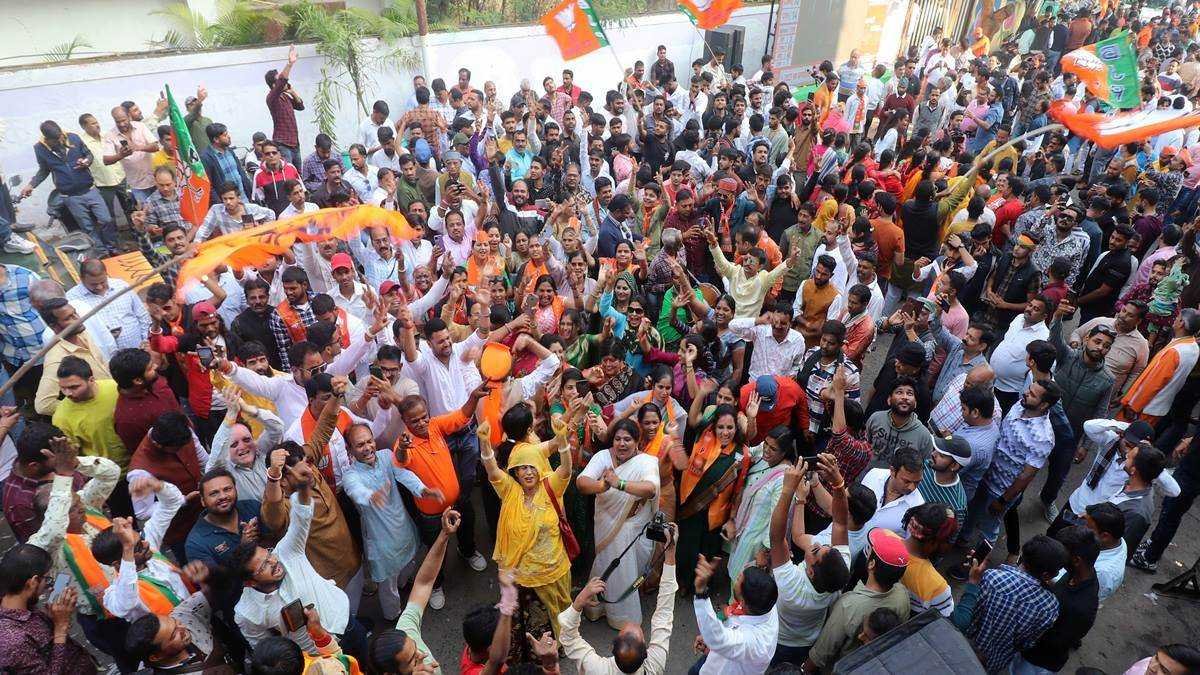 भाजपा और कांग्रेस पर ही बरसा मतदाताओं का स्नेह, अन्य पार्टियां रहीं खाली