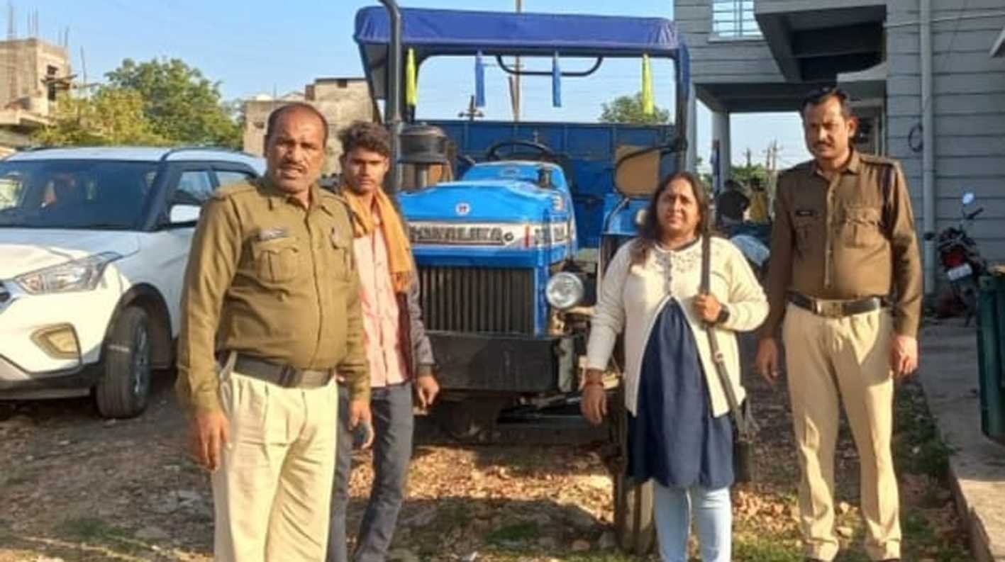 अवैध परिवहन करते डंपर, ट्रैक्टर-ट्राली जप्त  