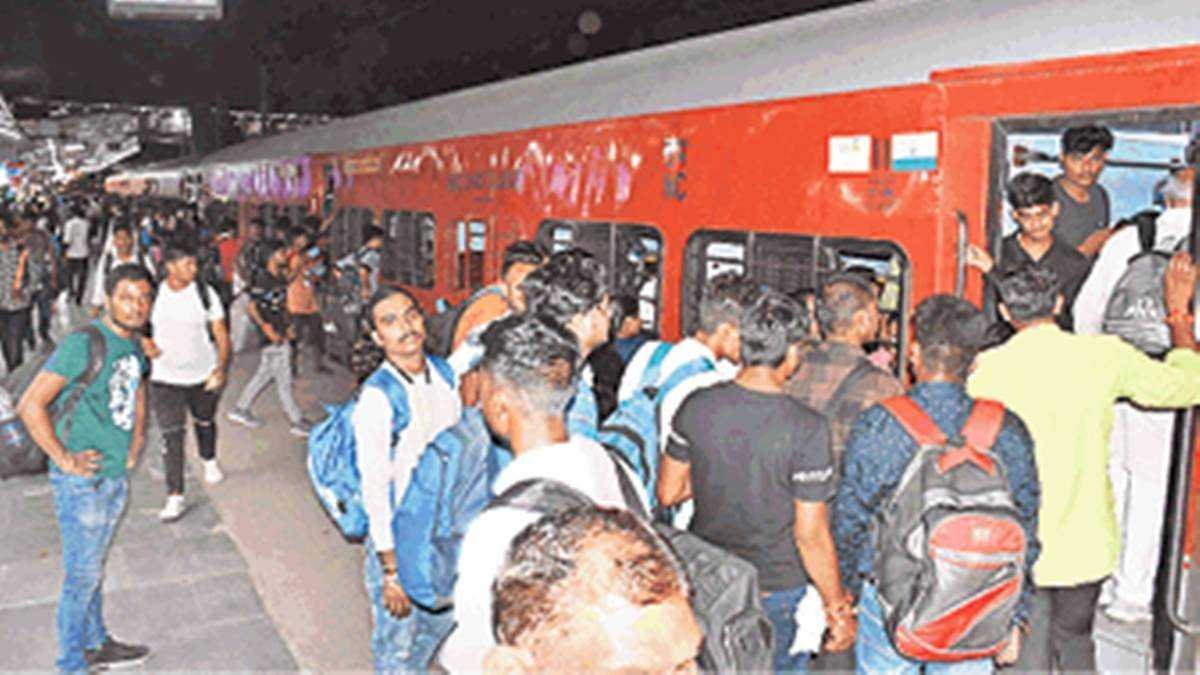 ट्रेने रद होने से हर दिन सवा लाख रिफंड कर रहा रेलवे, सात दिन में नौ लाख लौटाए