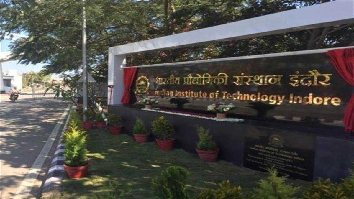देशभर में सड़क हादसों को कम करने के लिए स्टडी करेगा आइआइटी इंदौर