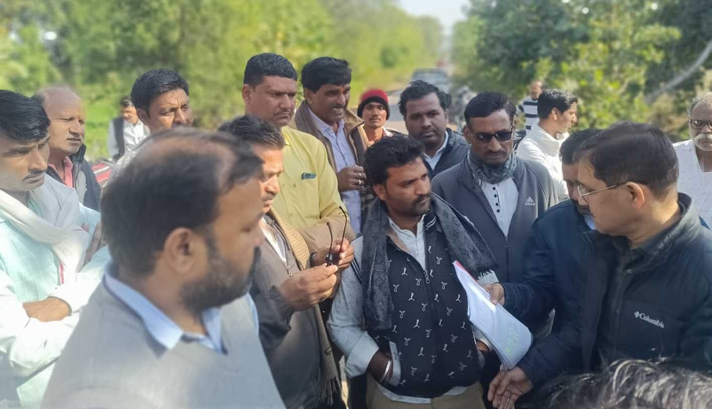 आश्वासन के बाद किसान संघ का धरना समाप्त