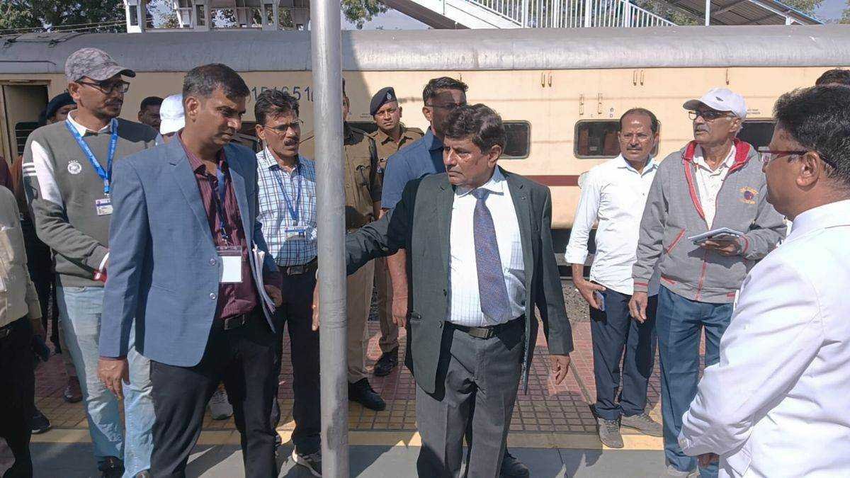 अवैध वेंडरों पर होगी कार्रवाई, आरपीएफ और जीआरपी लेगी एक्‍शन