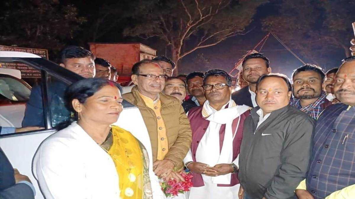 पूर्व मुख्यमंत्री शिवराज सिंह नर्मदा मंदिर में जाकर दर्शन करेंगे