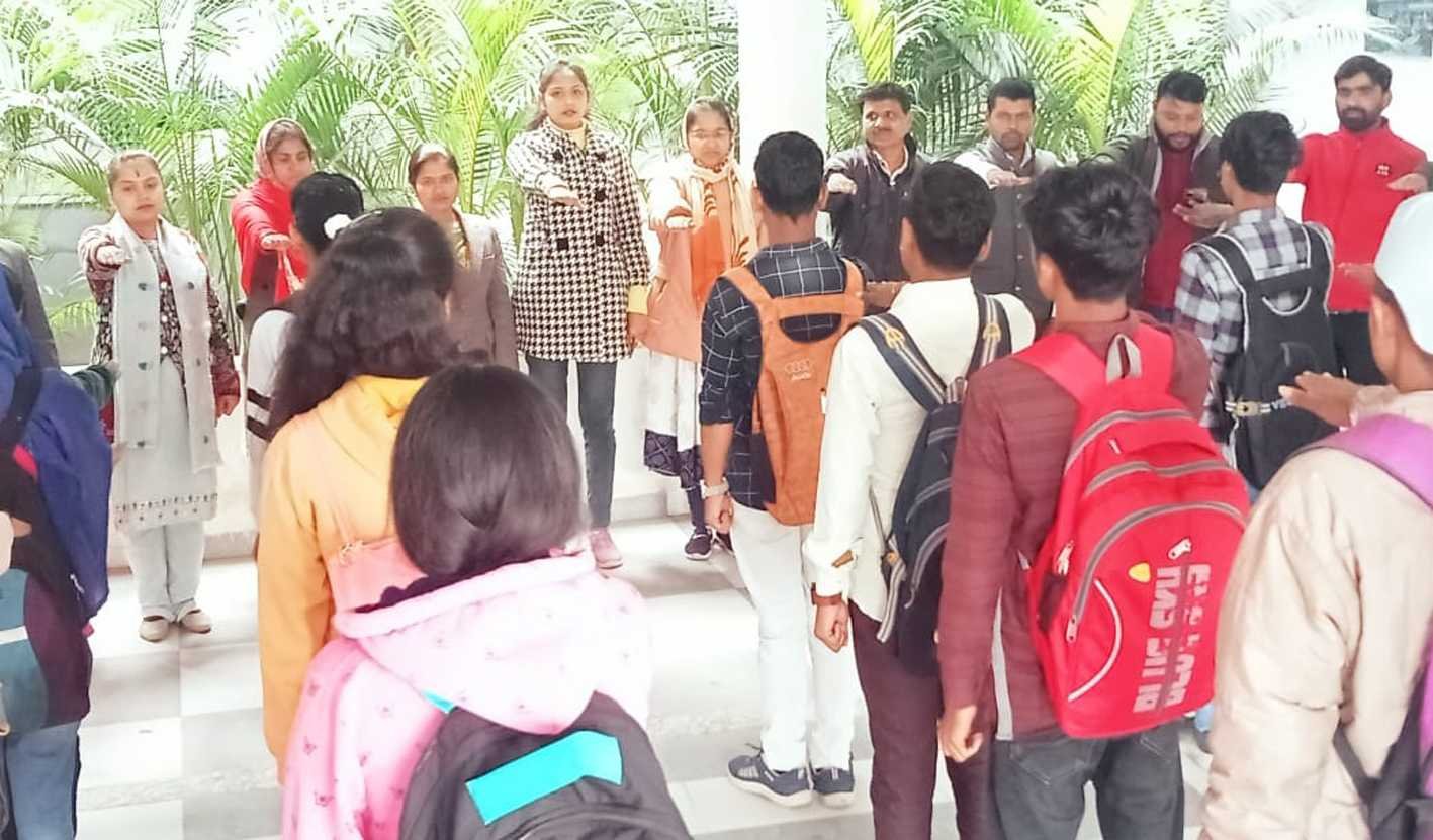 रासेयो इकाई ने मनाया सुशासन दिवस  