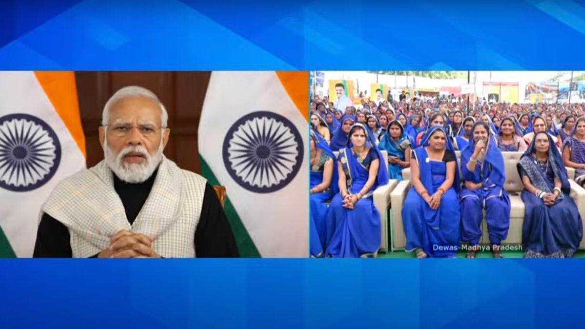 रुबीना बी से बोले प्रधानमंत्री नरेन्द्र मोदी- मेरे पास तो साइकिल भी नहीं, आपके पास कार है