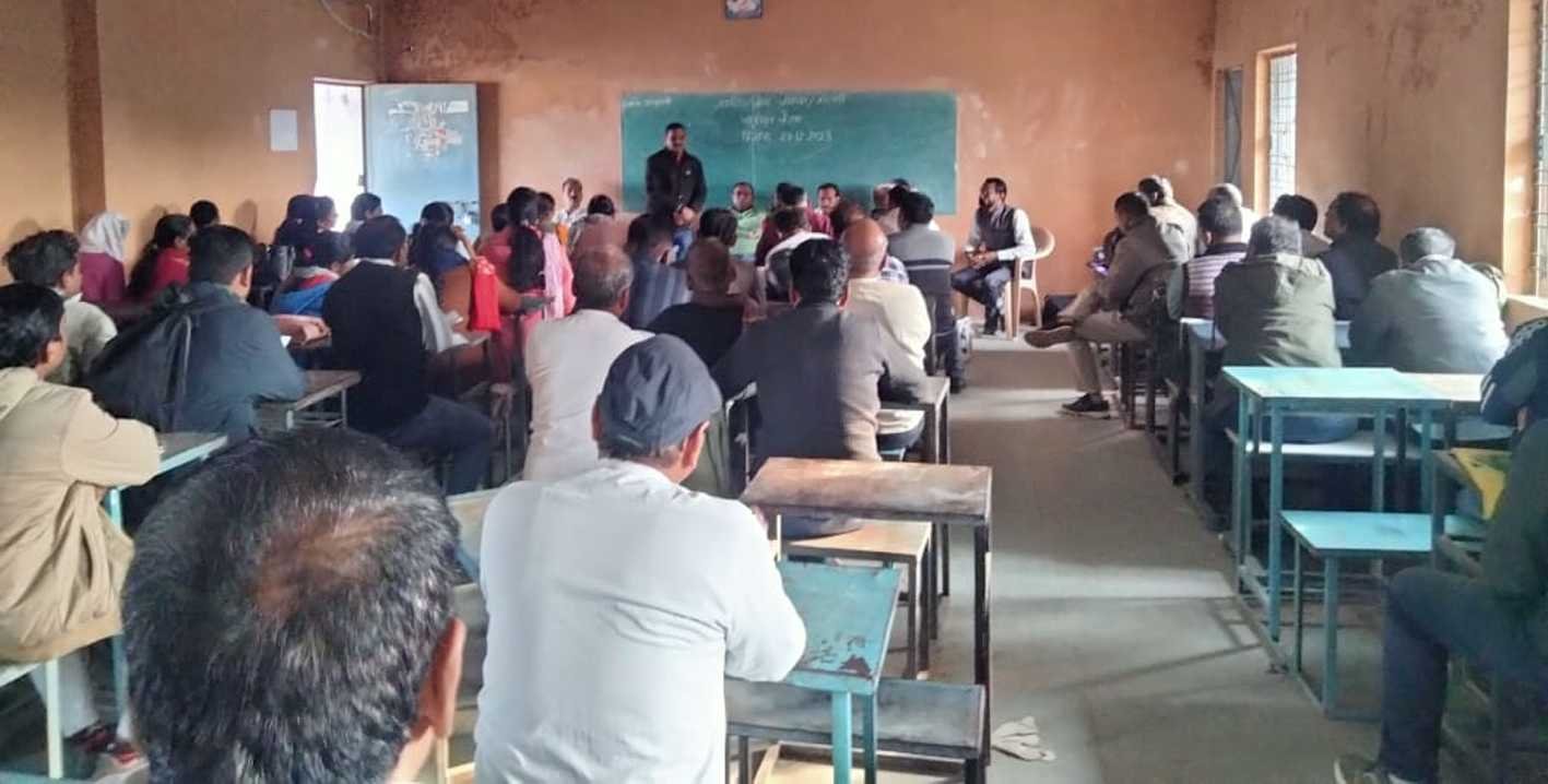 शिक्षकों ने अपने शाला ग्राम को पूर्ण साक्षर करने का लिया संकल्प