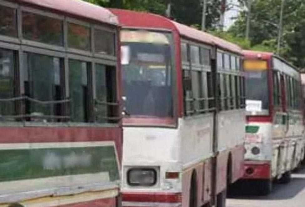 32 सीटर बस में सवार थे 57 छात्र और शिक्षक, गुना से वैष्णोदेवी जा रहे थे, ग्वालियर में पकड़ा