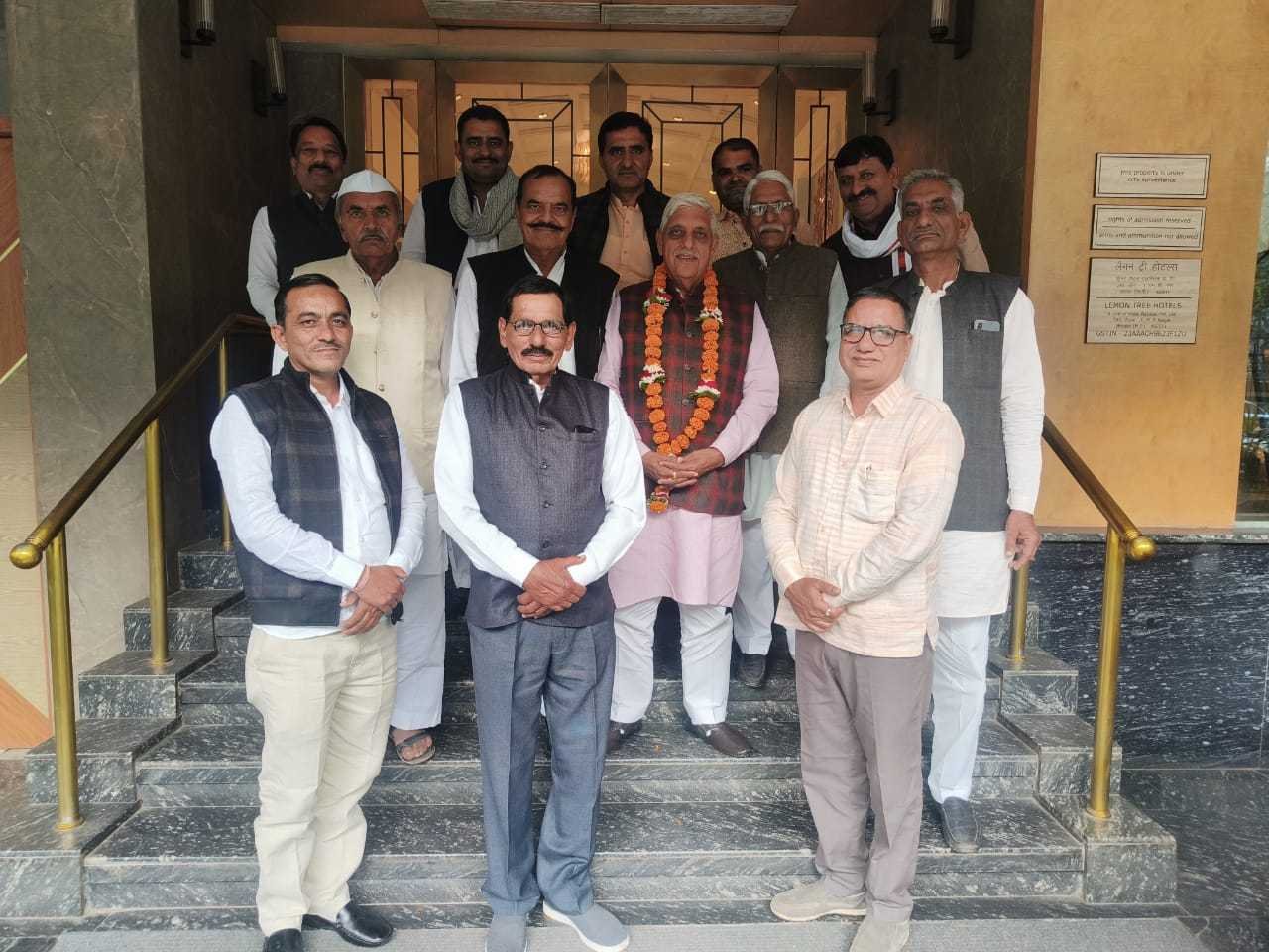 पाटन विधायक से मिला विश्नोई समाज का प्रतिनिधिमंडल