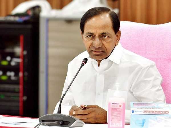 फिसलकर गिरने से तेलंगाना के पूर्व सीएम केसीआर को आई चोटें, यशोदा अस्पताल में भर्ती