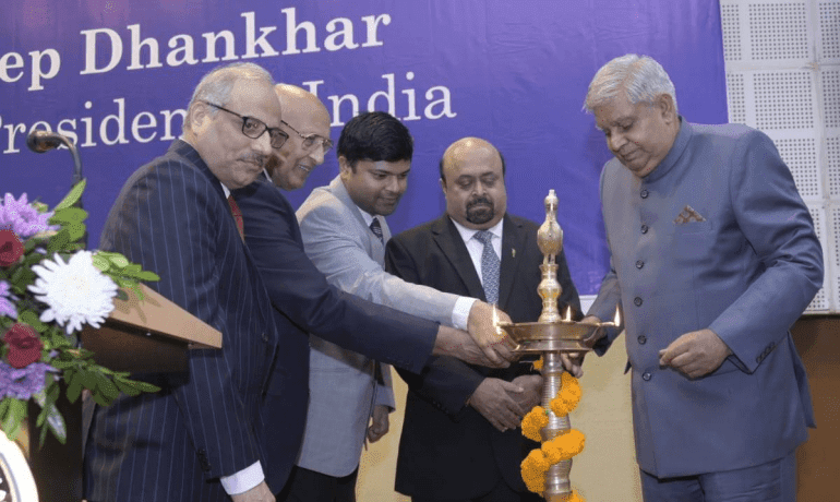 युवाओं के लिए देश में आगे बढ़ने के बेहतरीन अवसर – उपराष्ट्रपति जगदीप धनखड़