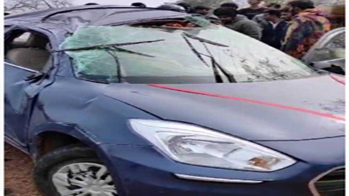शिवपुरी रोड पर कार पलटी, एक की मौत