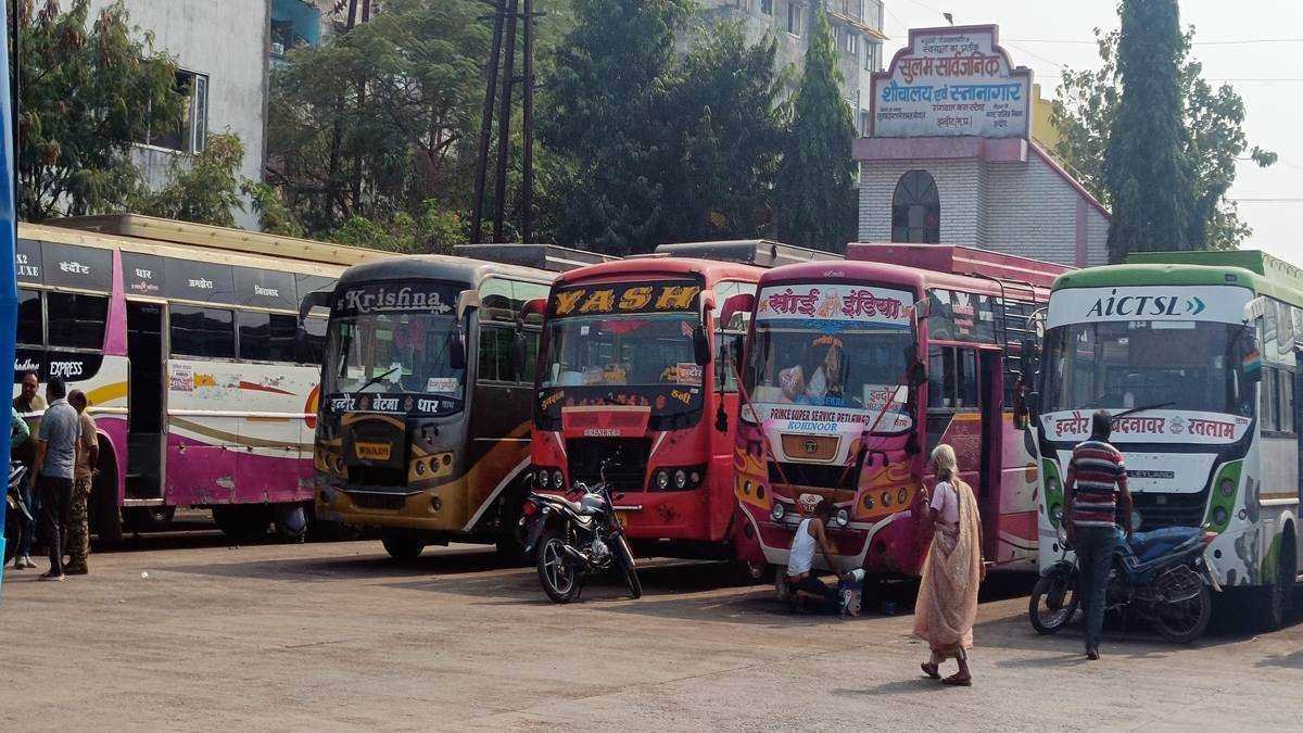 हड़ताल का असर, कुछ स्कूलों में छुट्टी तो कुछ में आज लगेंगी कक्षाएं