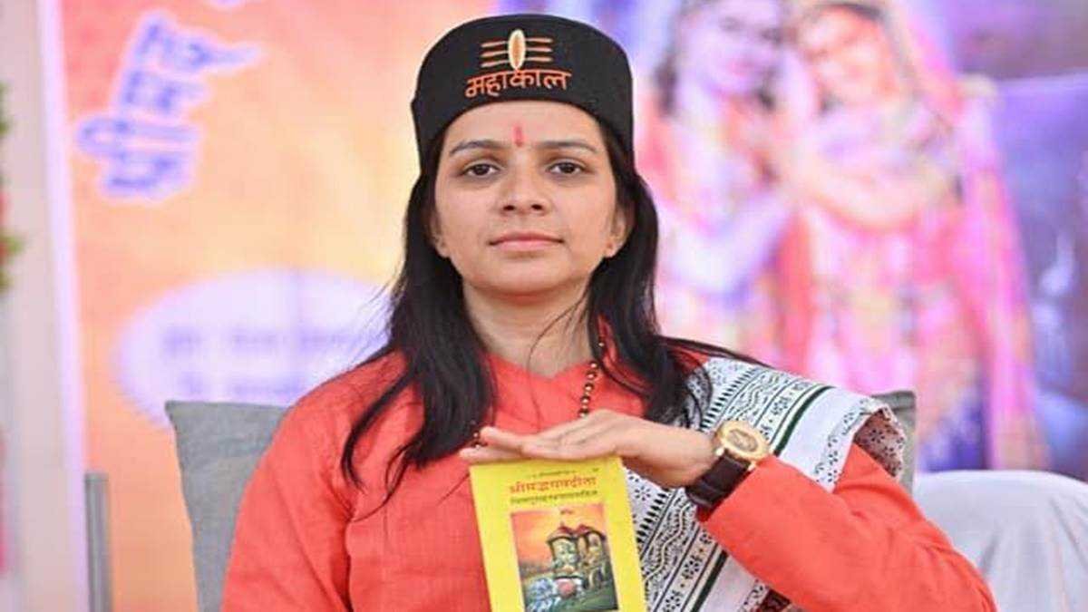 निरंजनी अखाड़े की महामंडलेश्वर बनेंगी भागवताचार्य वर्षा नागर
