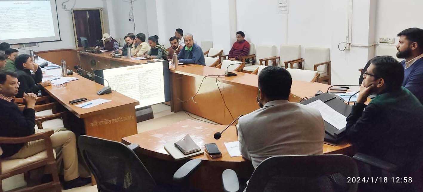 कलेक्टर ने कार्यक्रम की तैयारियों की समीक्षा की