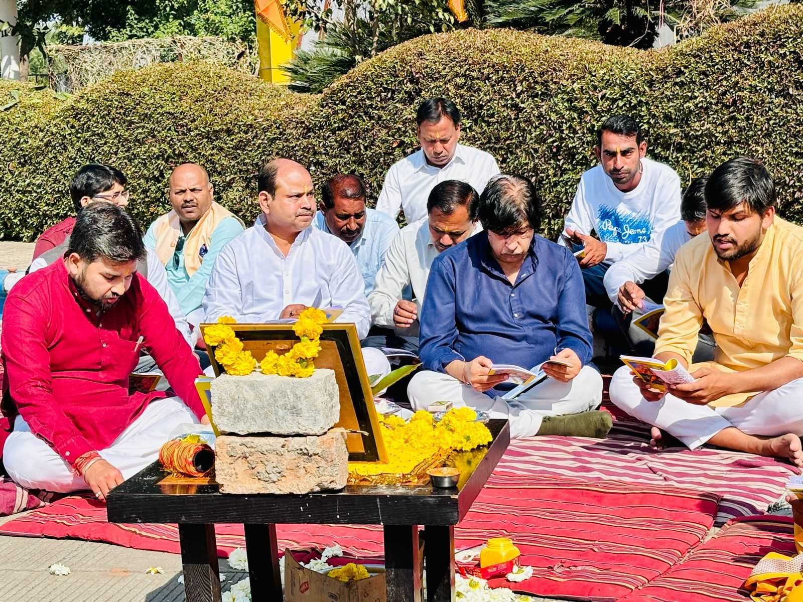 प्राण प्रतिष्ठा महोत्सव धूमधाम से मनाया  