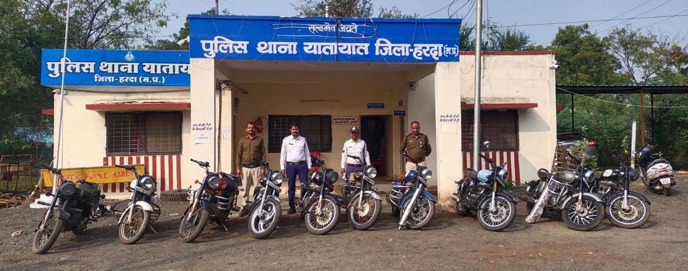 यातायात पुलिस ने की कार्यवाही