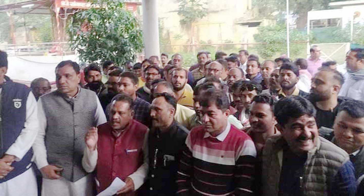 पर्चा कांड…कांग्रेस विधायक पर प्रकरण दर्ज करने की मांग