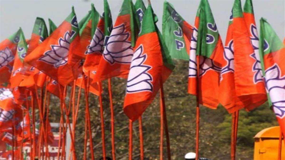 मध्य प्रदेश लोकसभा चुनाव की तैयारी में भाजपा से पिछड़ी कांग्रेस, न प्रत्याशी घोषित हुए और न अभियान