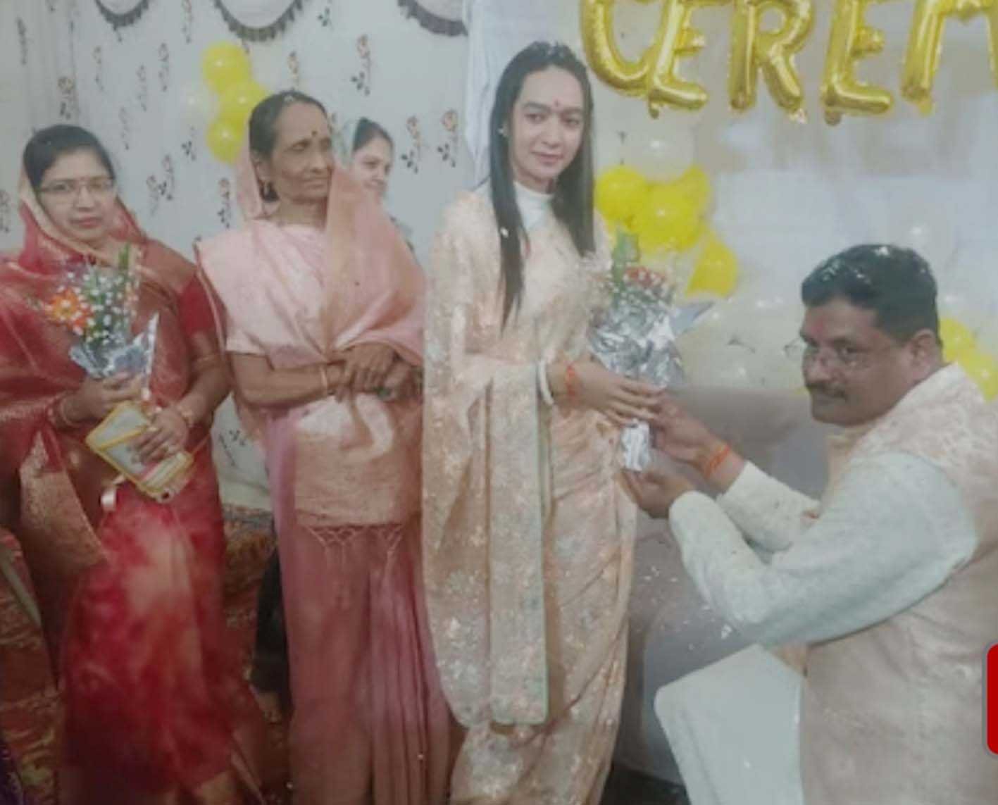 जिद हो तो ऐसी 27 साल रहे कुंवारे, 22 जनवरी के ही दिन अभिषेक ने की शादी