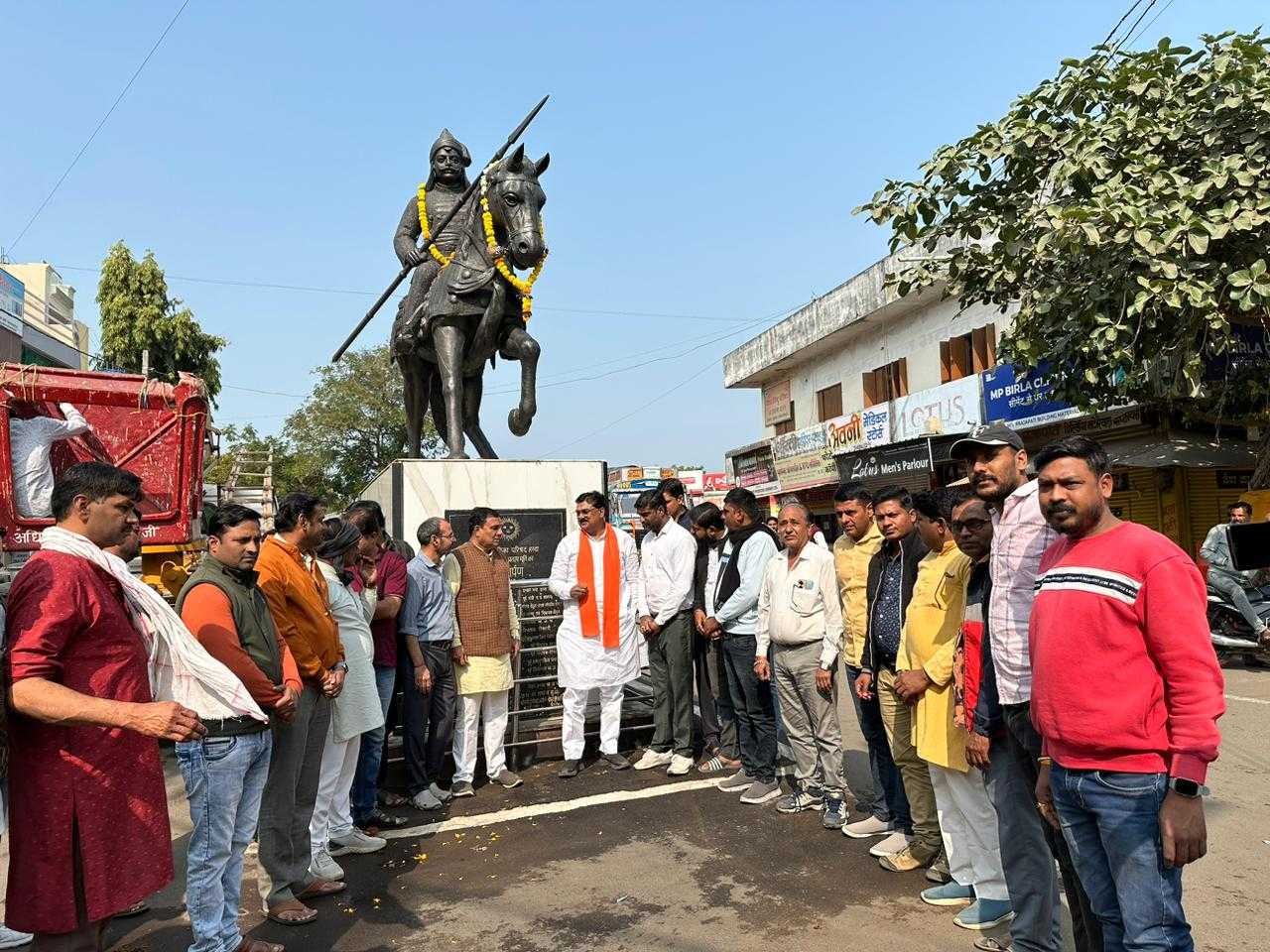 महाराणा प्रताप की पुण्यतिथि पर दी श्रद्धांजलि