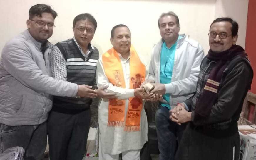 भाजपा कार्यकर्ताओ ने नगर के कार सेवकों का किया सम्मान