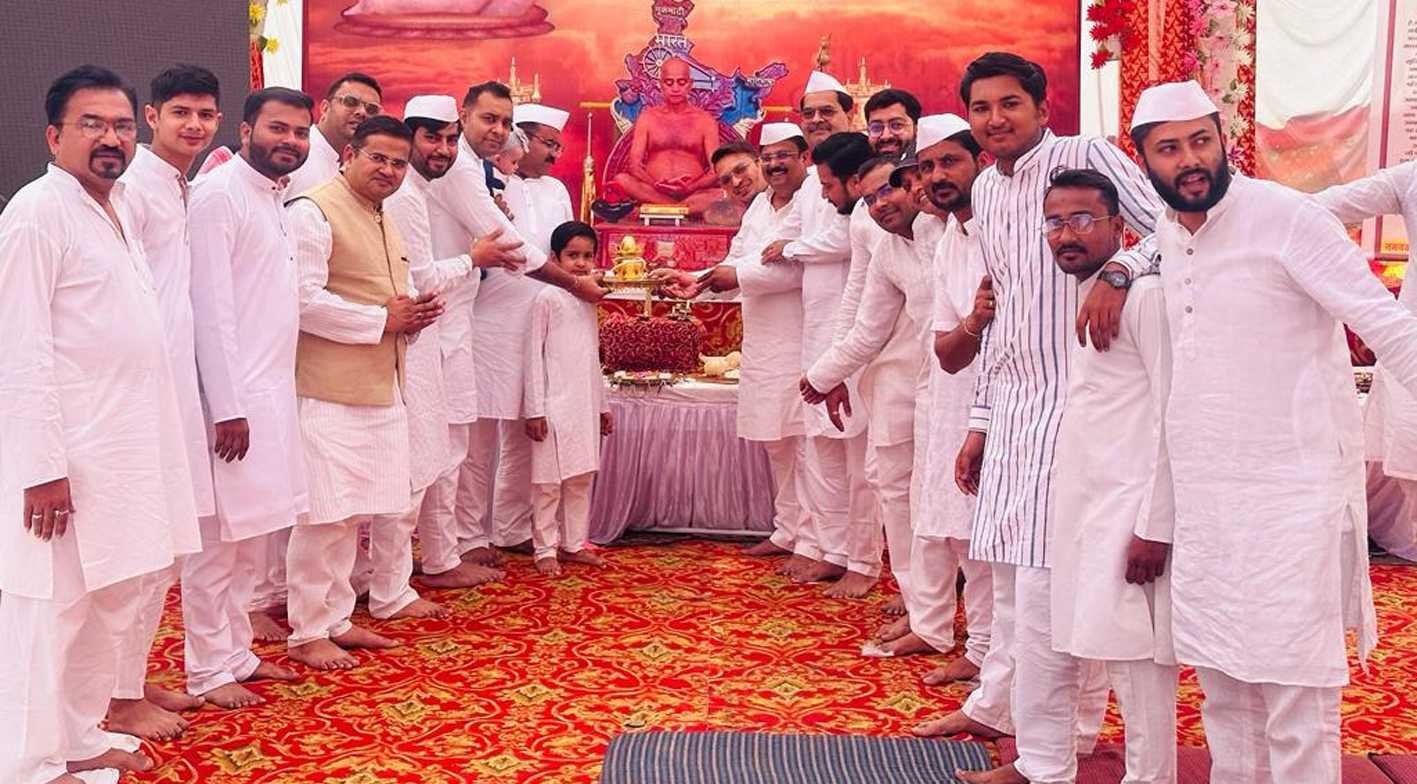 गौकशी का मामला…     हिन्दू संगठन के लोगों ने जताया विरोध, सौंपा ज्ञापन