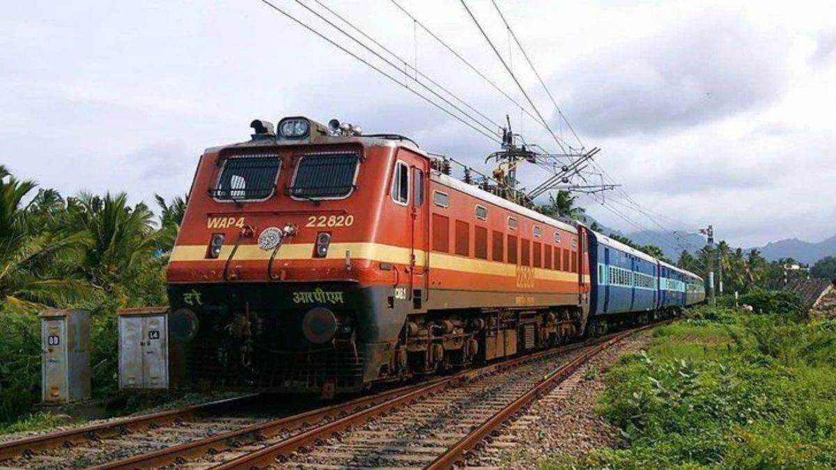 मध्य प्रदेश के रेल यात्रियों के लिए अच्छी खबर, भोपाल-इटारसी-खंडवा से होकर चलेगी ये वीकली स्पेशल, 6 ट्रेनें निरस्त, जानें शेड्यूल-रूट